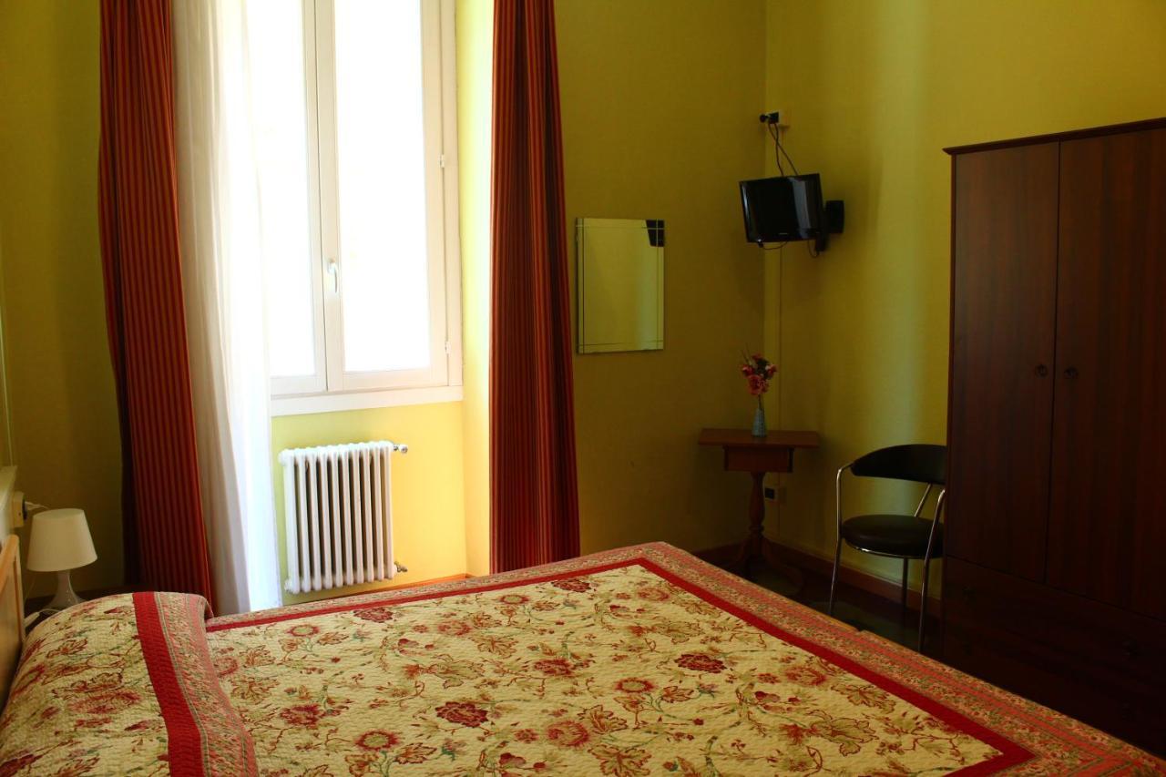 Albergo Del Lago Bellano Bagian luar foto